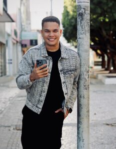 Guilherme Ferreira entrou no chat!