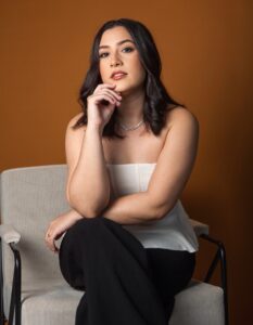 Arretada apresenta: Carolina Tavares!