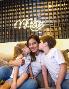 Todeschini Maceió celebra criatividade e maternidade em ação especial