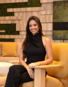 A cirurgiã-dentista Marília Oliveira destaca como aproveitar o Carnaval com cuidados essenciais para a saúde bucal