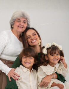 Endy Mesquita protagoniza campanha do Parque Shopping Maceió que celebra o amor entre mães e filhos